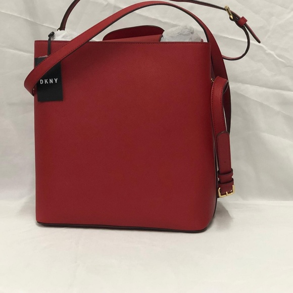 NEW! DKNY Samara Small Bucket Crossbody Bag Safari - Picture 3 of 5